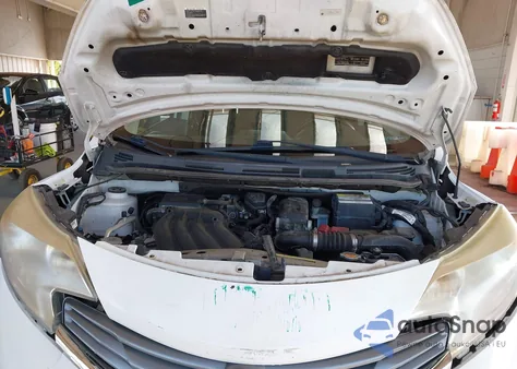 2016 Nissan Versa Note S (Sr)/S Plus/Sl/Sr/Sv z USA, uszkodzony, nr VIN 3N1CE2CP8GL373242